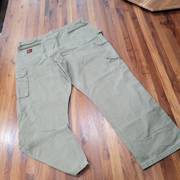 Wrangler Riggs Workwear Ripstop Cargo Pockets Hammer Loop Reinforced Knees 44x32 - Picture 2 of 9